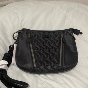 Lug swivel in midnight black NWT